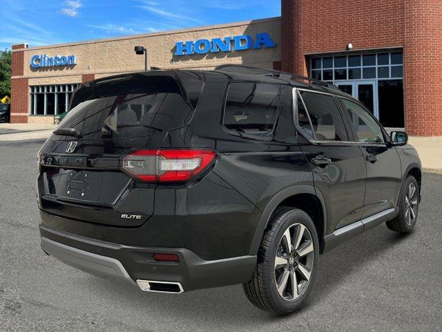 new 2025 Honda Pilot car, priced at $54,530