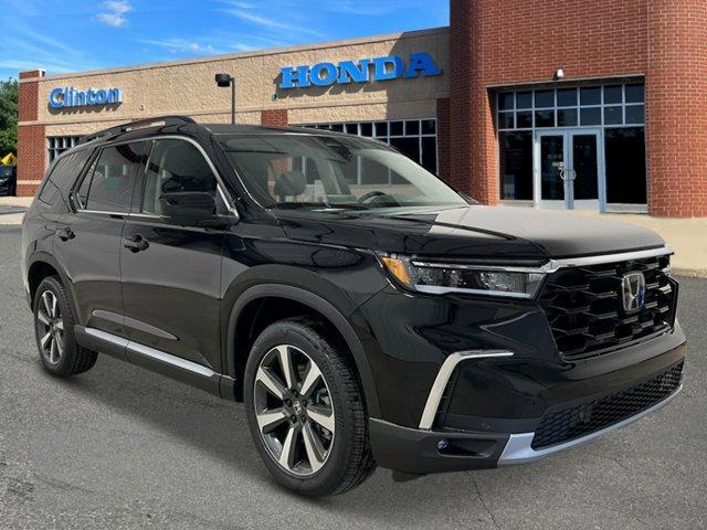 new 2025 Honda Pilot car, priced at $54,530