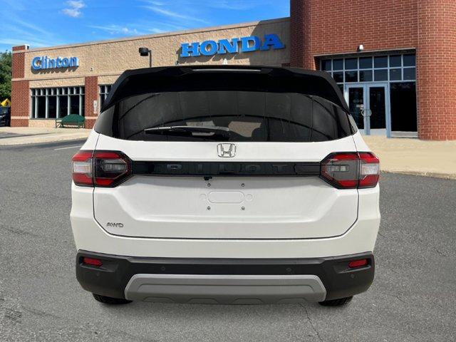 new 2025 Honda Pilot car, priced at $47,550