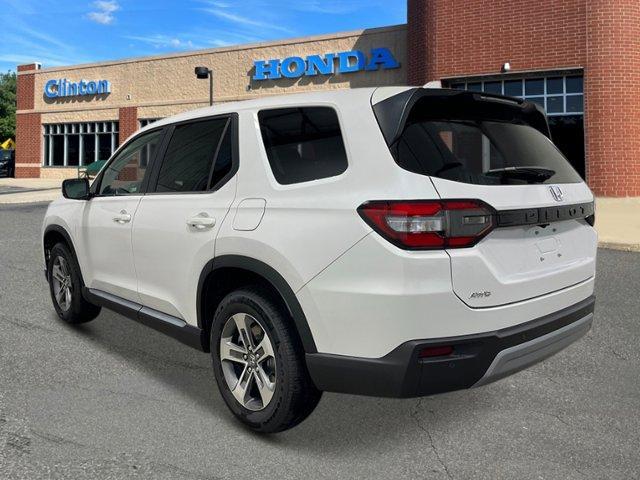 new 2025 Honda Pilot car, priced at $47,550