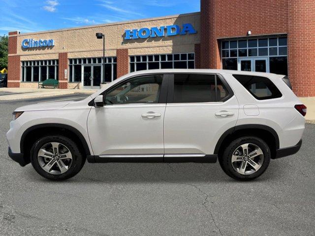 new 2025 Honda Pilot car, priced at $47,550