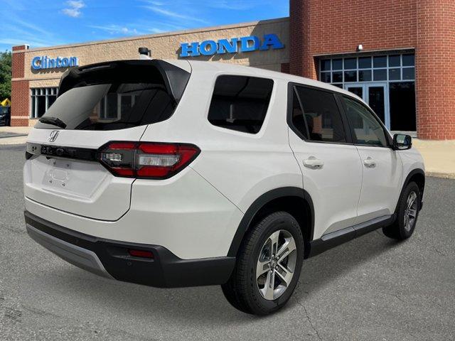 new 2025 Honda Pilot car, priced at $47,550
