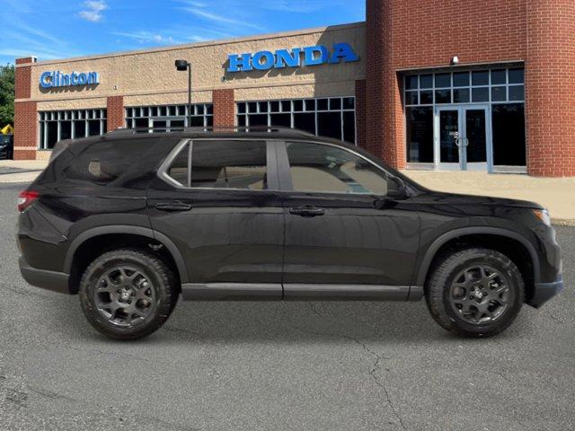 new 2025 Honda Pilot car, priced at $50,850