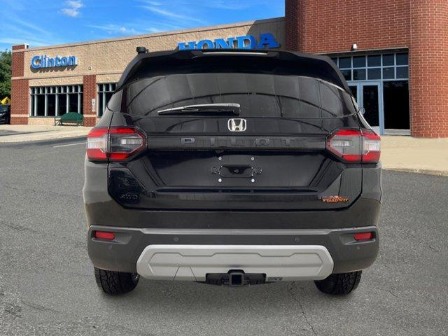 new 2025 Honda Pilot car, priced at $50,850