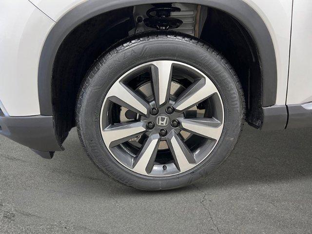 new 2025 Honda Pilot car, priced at $54,985