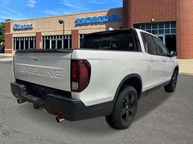 new 2025 Honda Ridgeline car, priced at $50,355