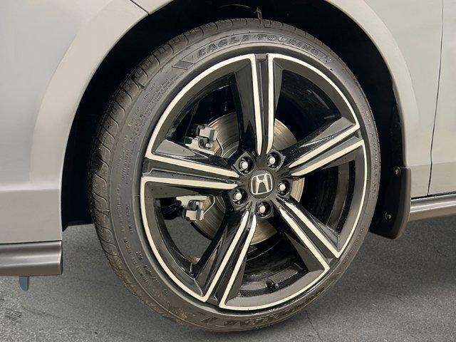new 2025 Honda Accord Hybrid car, priced at $35,260