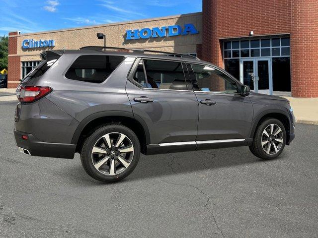 new 2025 Honda Pilot car, priced at $56,250