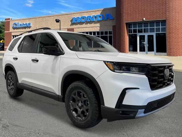 new 2025 Honda Pilot car, priced at $50,950