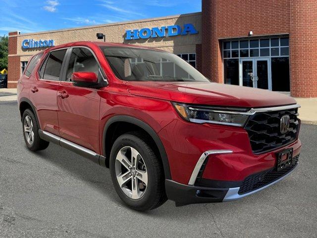 new 2025 Honda Pilot car, priced at $47,550
