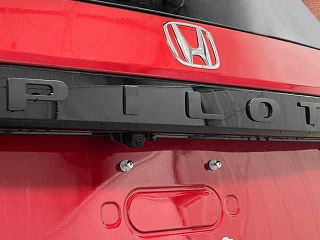new 2025 Honda Pilot car, priced at $47,550