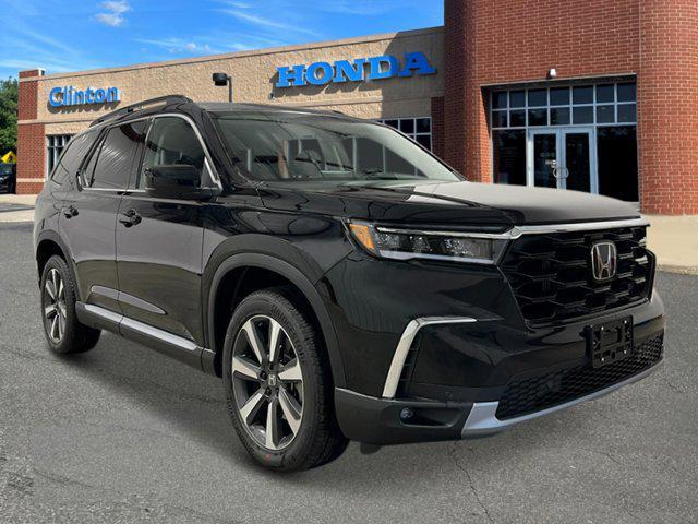 new 2025 Honda Pilot car, priced at $50,695