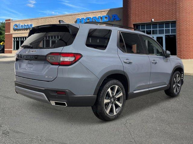 new 2025 Honda Pilot car, priced at $54,930