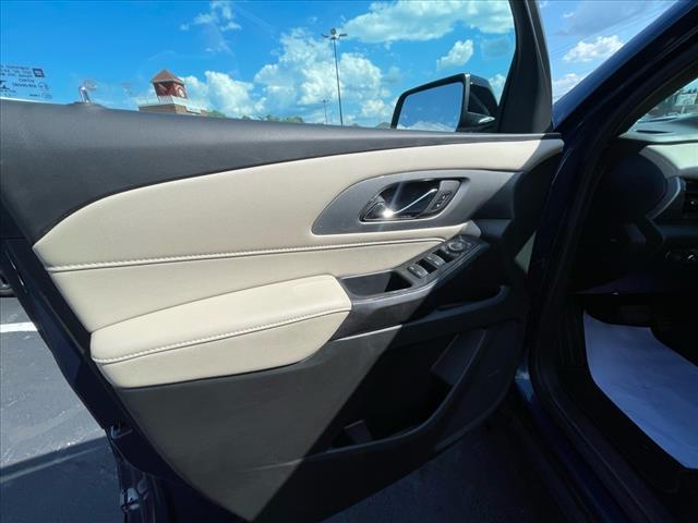used 2022 Chevrolet Traverse car, priced at $26,990