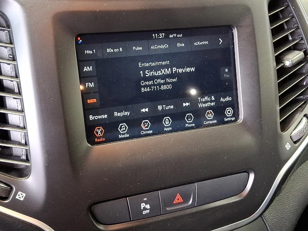 used 2020 Jeep Cherokee car, priced at $19,490