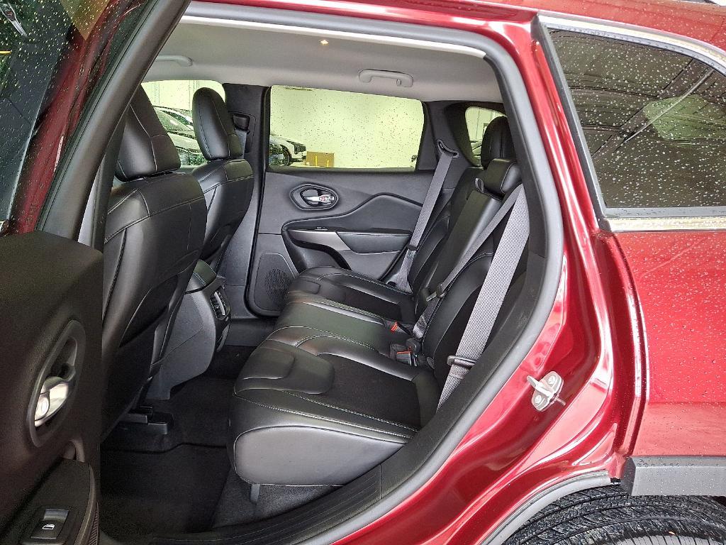 used 2020 Jeep Cherokee car, priced at $19,490