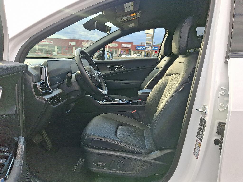 used 2025 Kia Sportage car