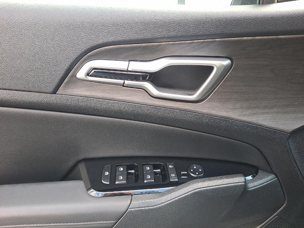 used 2025 Kia Sportage car