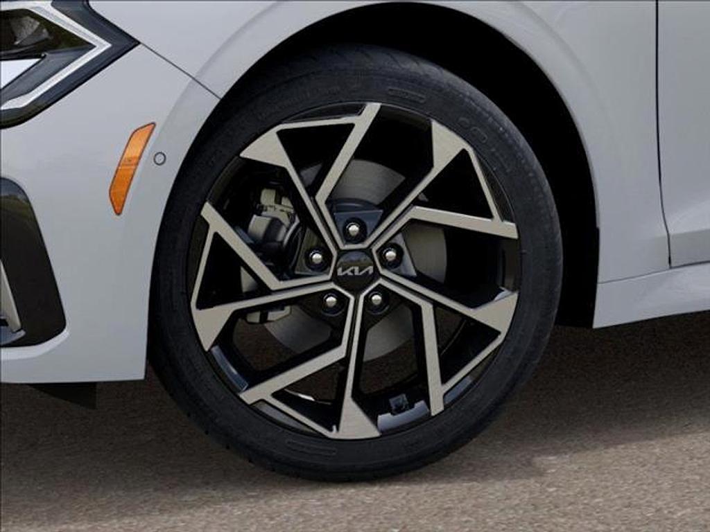 new 2025 Kia K5 car, priced at $34,727