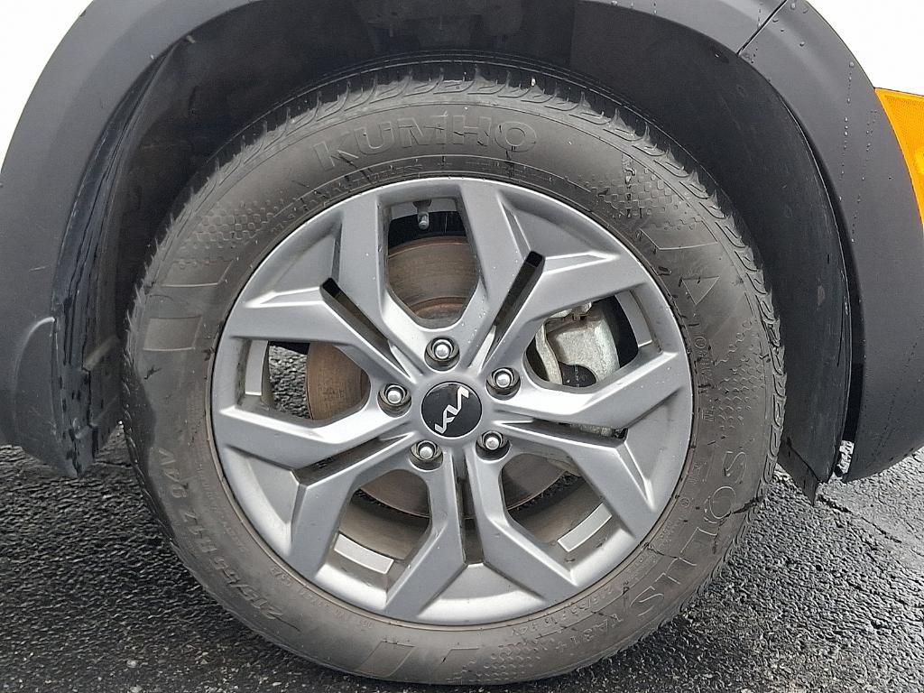 used 2024 Kia Seltos car, priced at $23,990