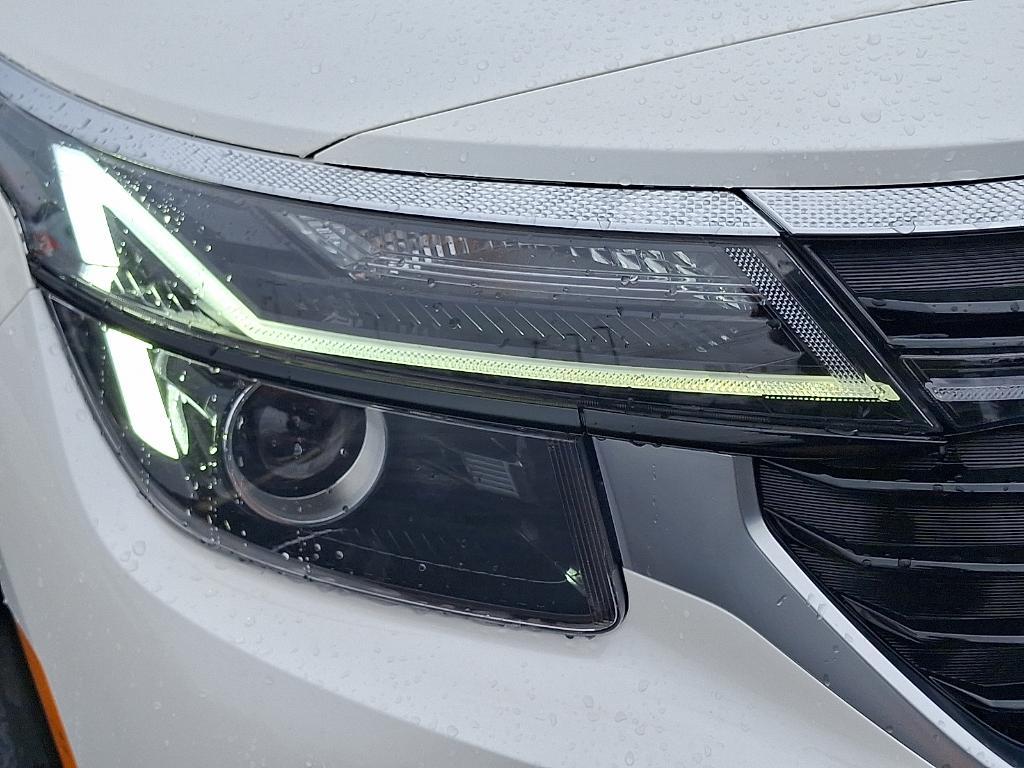 used 2024 Kia Seltos car, priced at $23,990