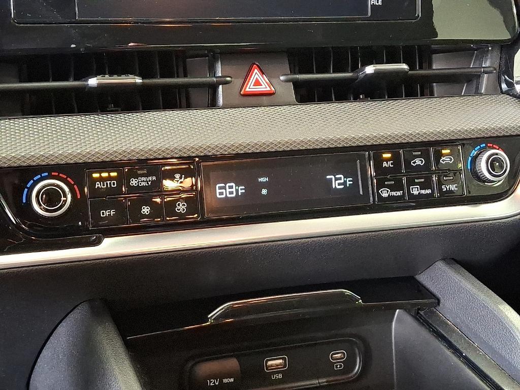 used 2023 Kia Sportage Hybrid car, priced at $26,490