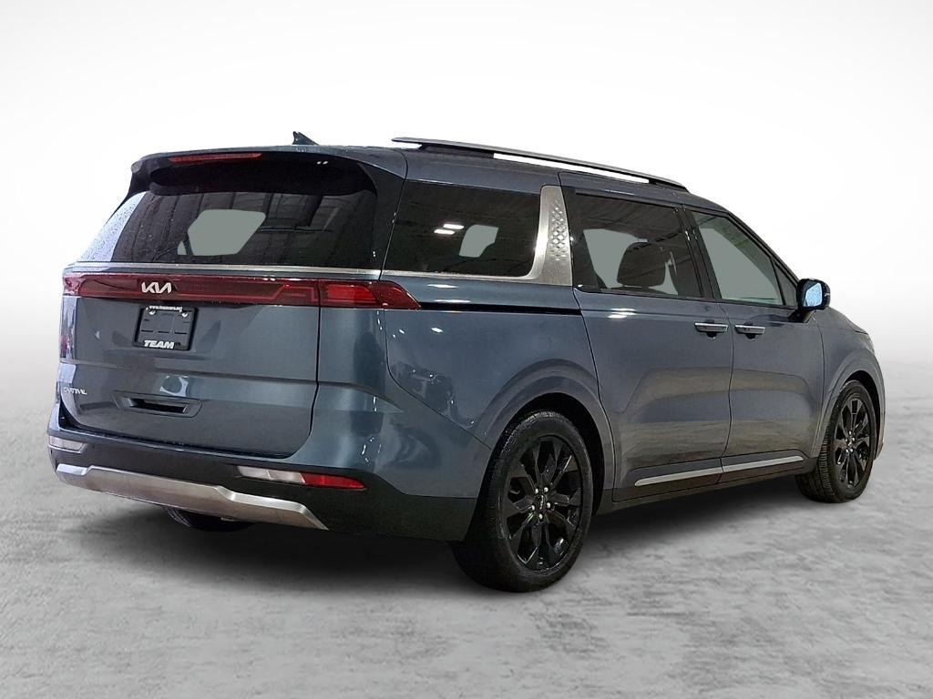 used 2023 Kia Carnival car, priced at $38,990