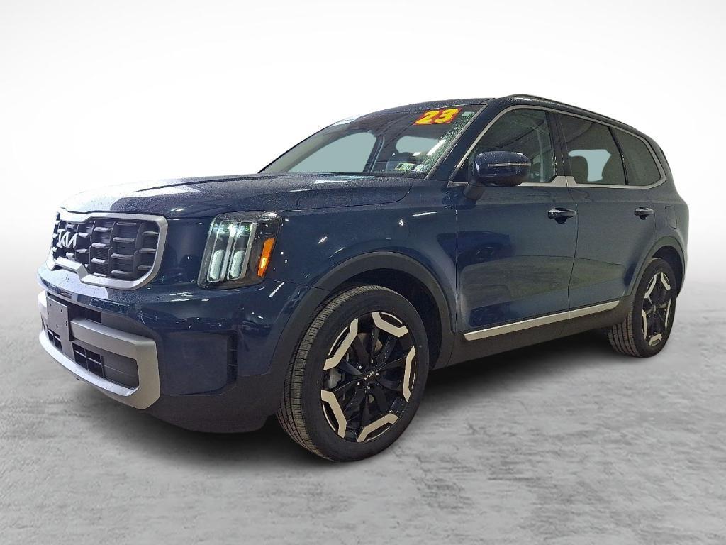 used 2023 Kia Telluride car, priced at $33,490