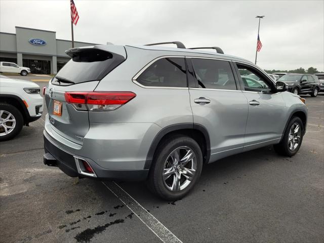 used 2019 Toyota Highlander car, priced at $29,988
