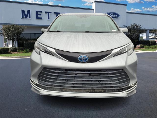 used 2021 Toyota Sienna car, priced at $30,988