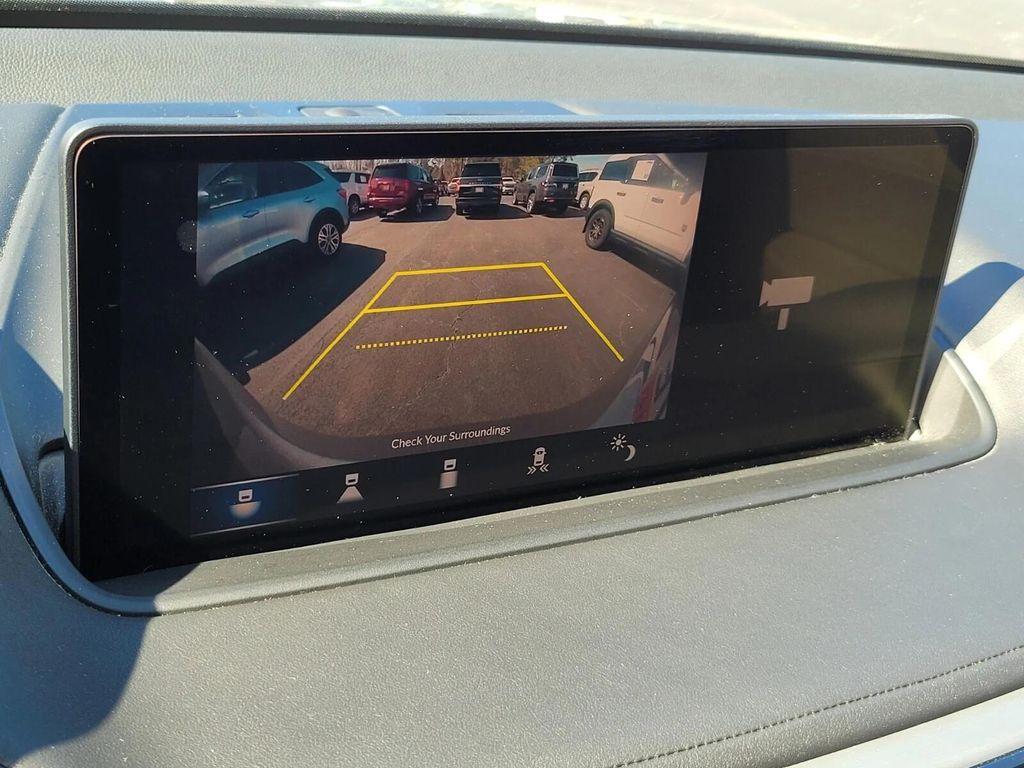 used 2022 Acura MDX car, priced at $34,988