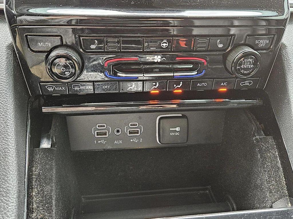used 2022 Jeep Grand Cherokee L car, priced at $30,688