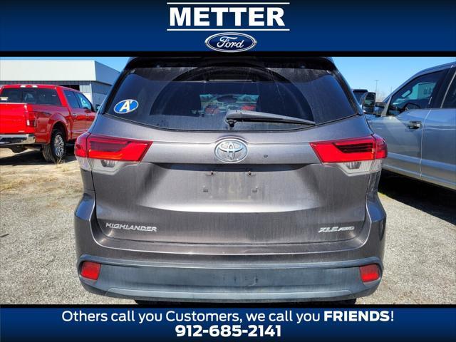 used 2019 Toyota Highlander car, priced at $26,794