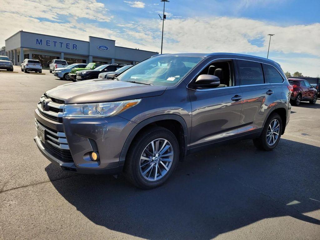 used 2019 Toyota Highlander car, priced at $22,988