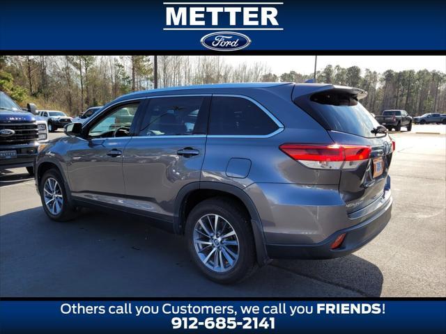 used 2019 Toyota Highlander car, priced at $25,794