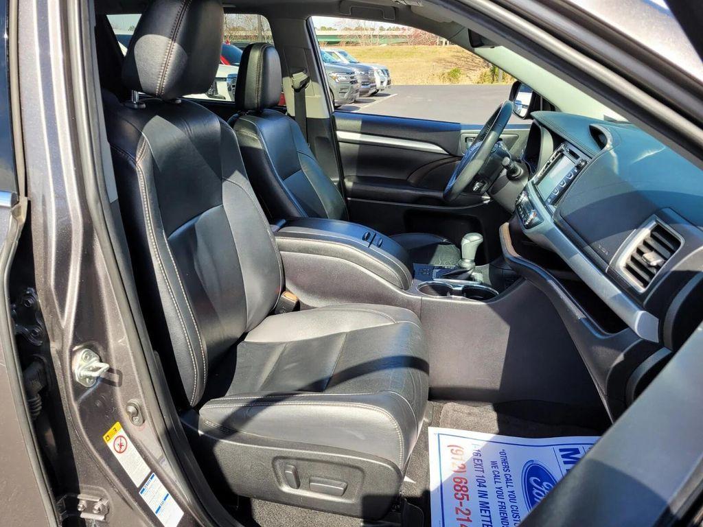 used 2019 Toyota Highlander car, priced at $22,988