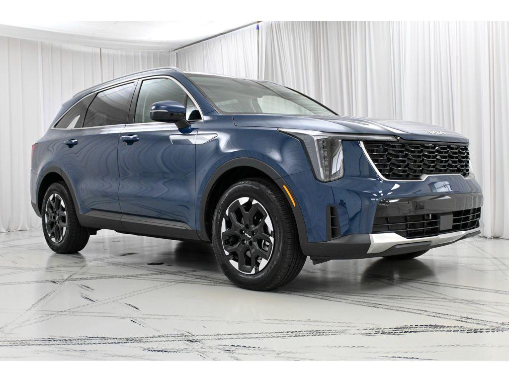 used 2025 Kia Sorento car, priced at $34,400