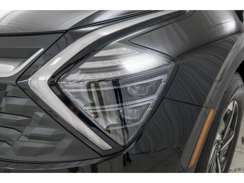 new 2025 Kia Sportage Hybrid car, priced at $30,210