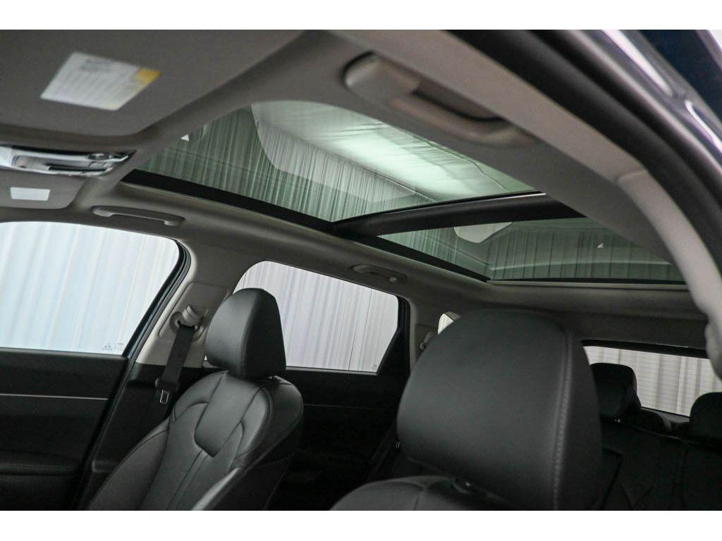 used 2025 Kia Sorento car, priced at $32,185