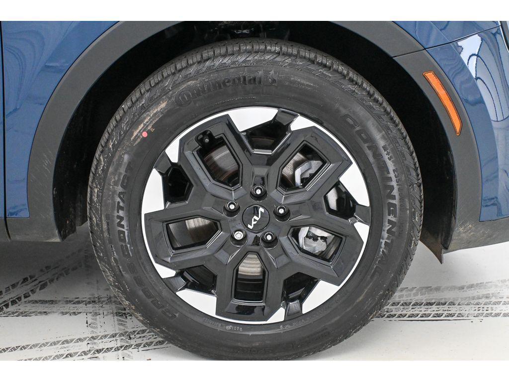 new 2025 Kia Sorento car, priced at $38,060