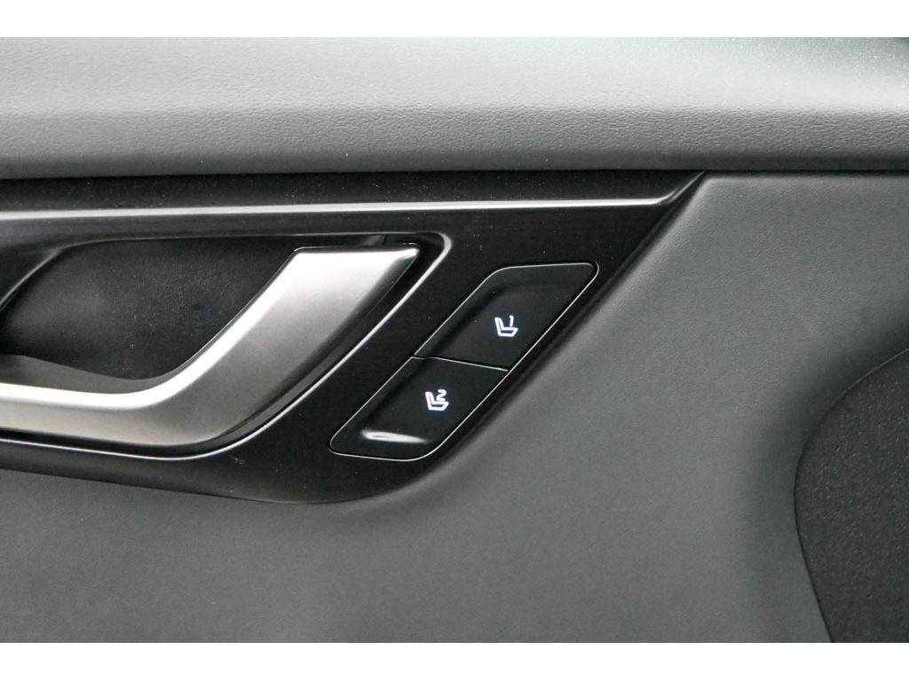 new 2025 Kia EV6 car, priced at $54,415