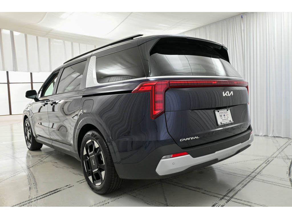new 2026 Kia Carnival car, priced at $42,295