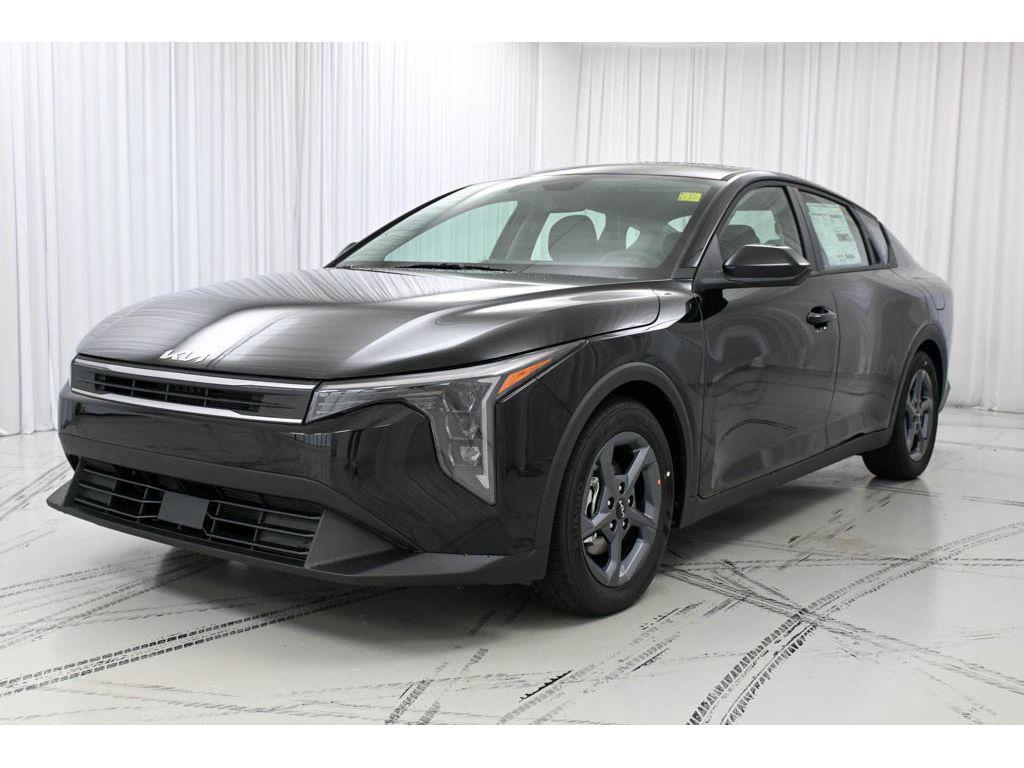 new 2025 Kia K4 car, priced at $24,000