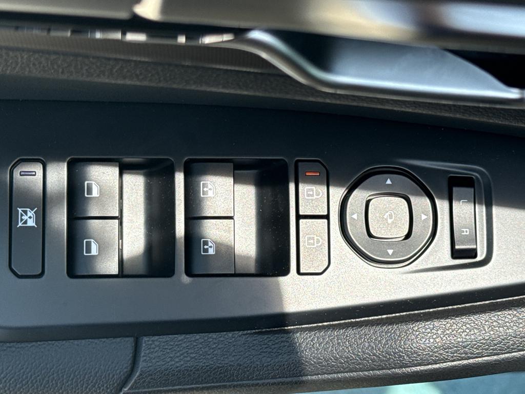 new 2026 Kia Sportage car, priced at $37,365