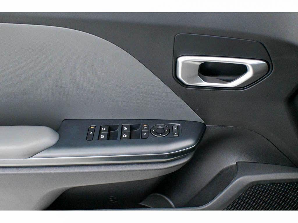 new 2025 Kia K4 car, priced at $22,875