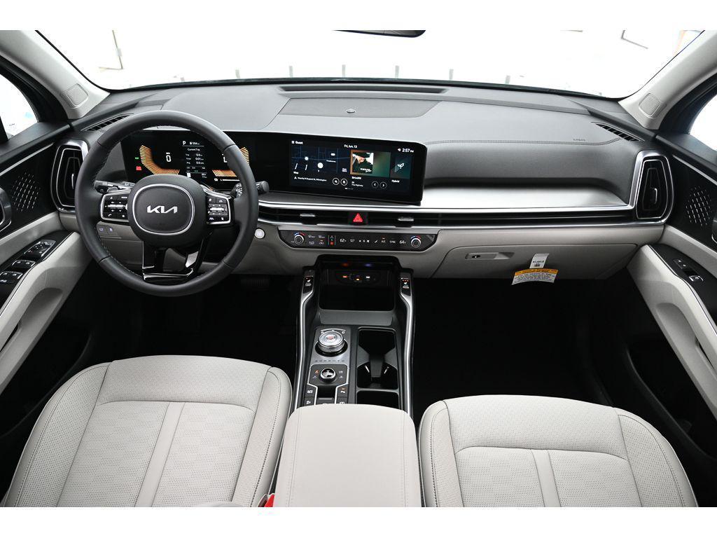 new 2025 Kia Sorento Hybrid car, priced at $41,980