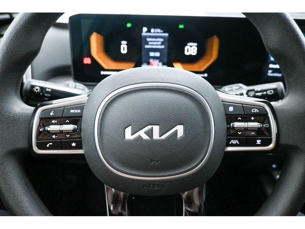 used 2025 Kia Sorento car, priced at $28,595
