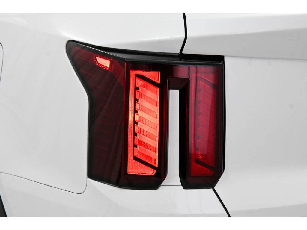 used 2025 Kia Sorento car, priced at $28,595