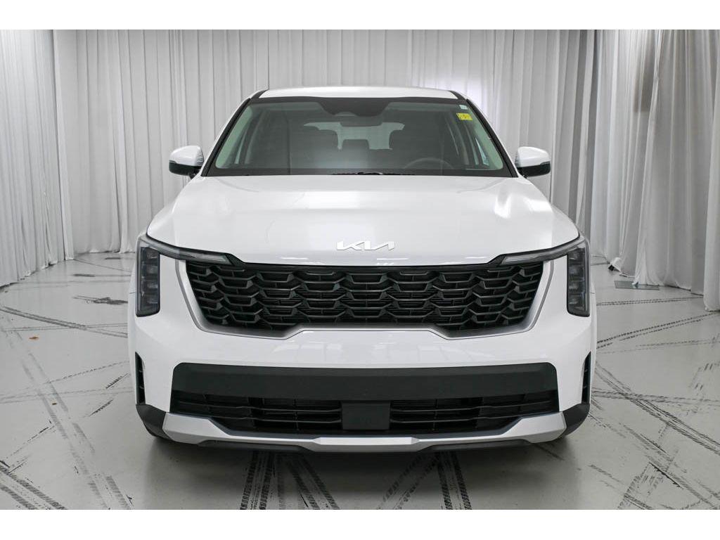used 2025 Kia Sorento car, priced at $28,595