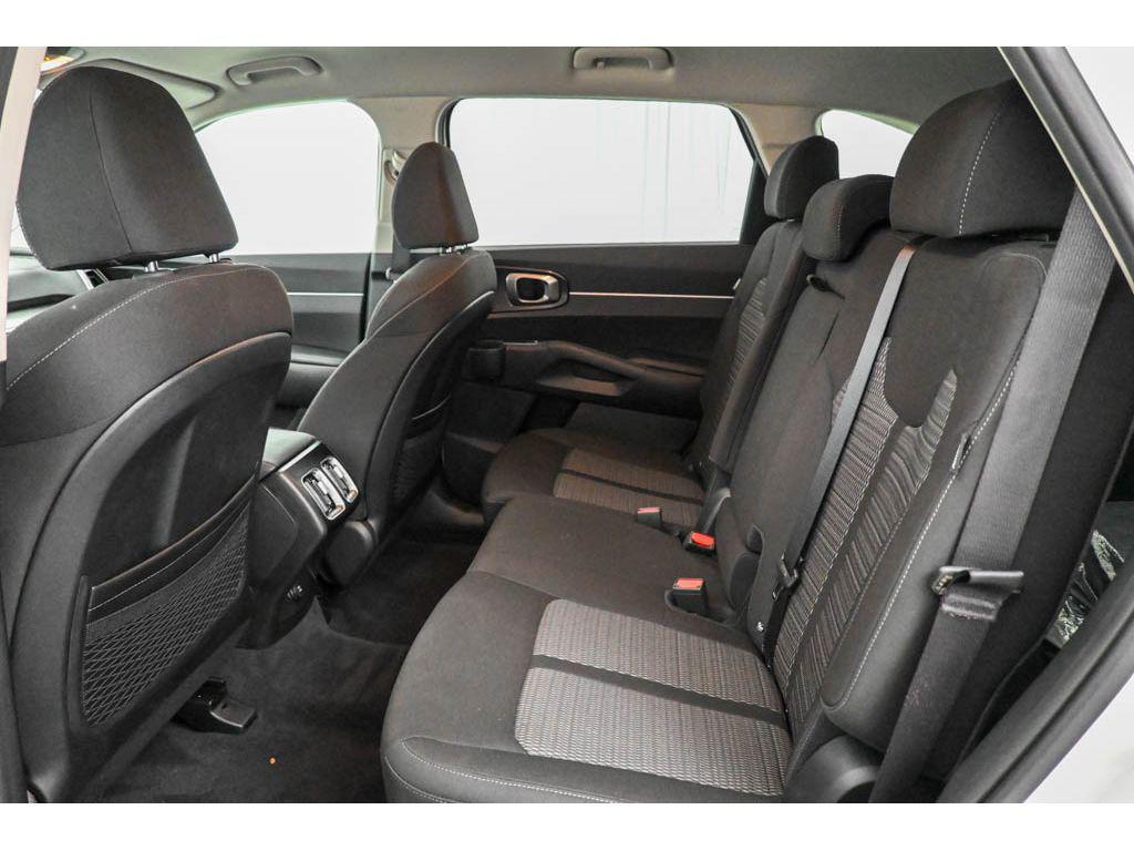 used 2025 Kia Sorento car, priced at $28,595